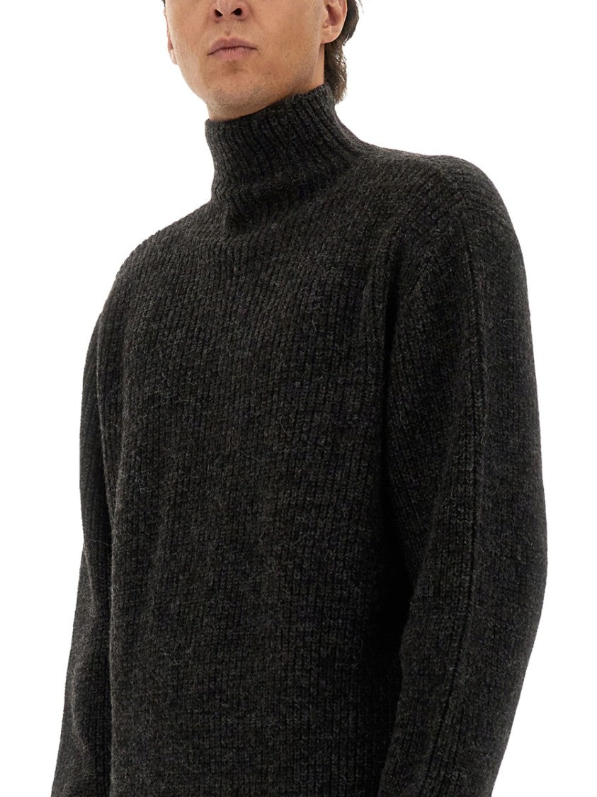 Lemaire Ribbed Turtleneck Sweater In Alpaca