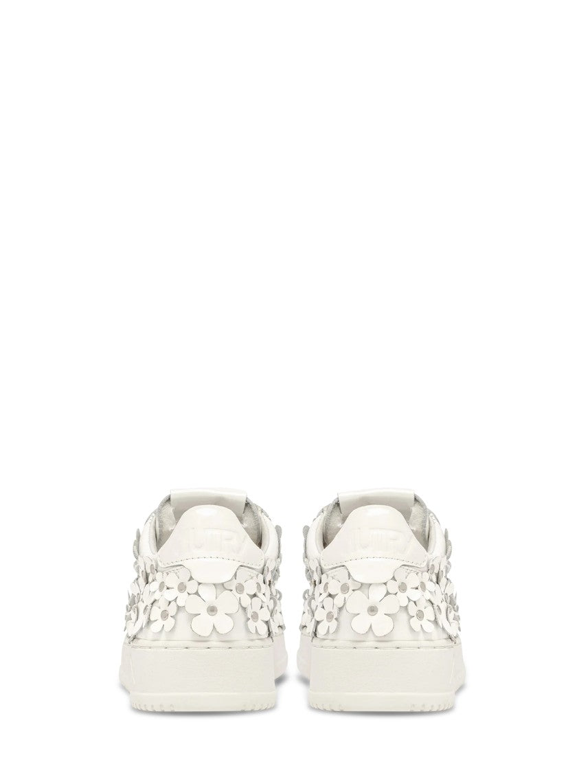 Autry Low-Top Sneakers With Clean Silhouette And Rounded Toe