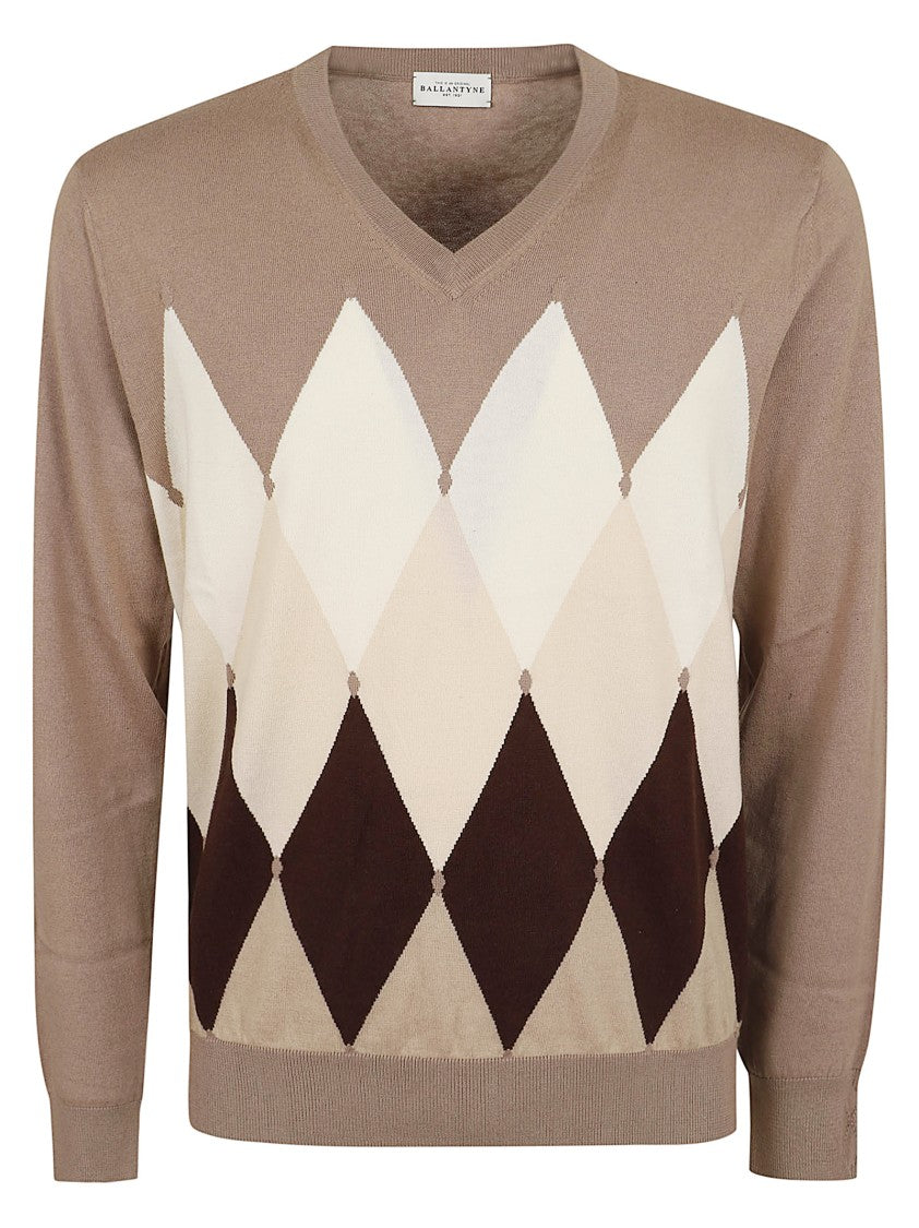 Ballantyne V-Neck Pullover With Iconic Diamond Pattern