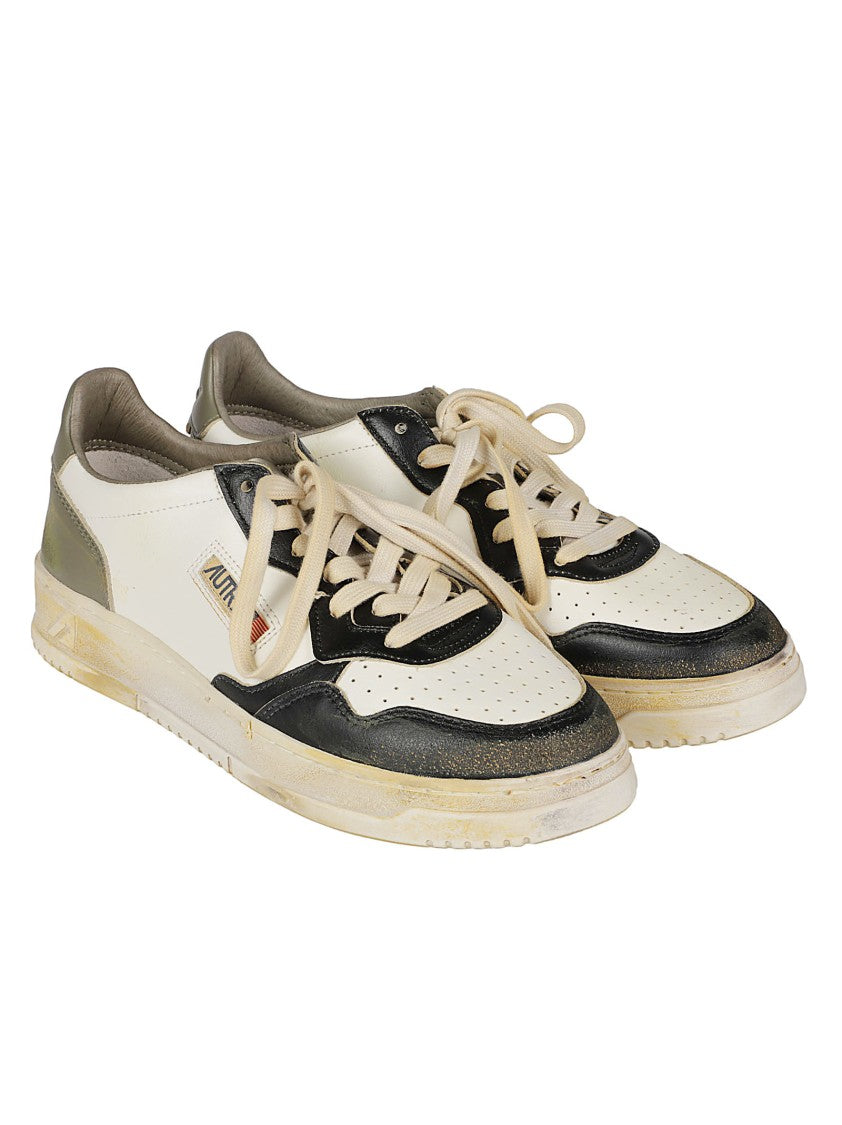 Autry Vintage-Inspired Low-Top Sneakers With Muted Accents