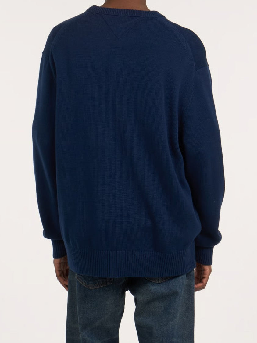 Tommy Hilfiger Classic Fit Crew Neck Sweater With Bold Graphic Design