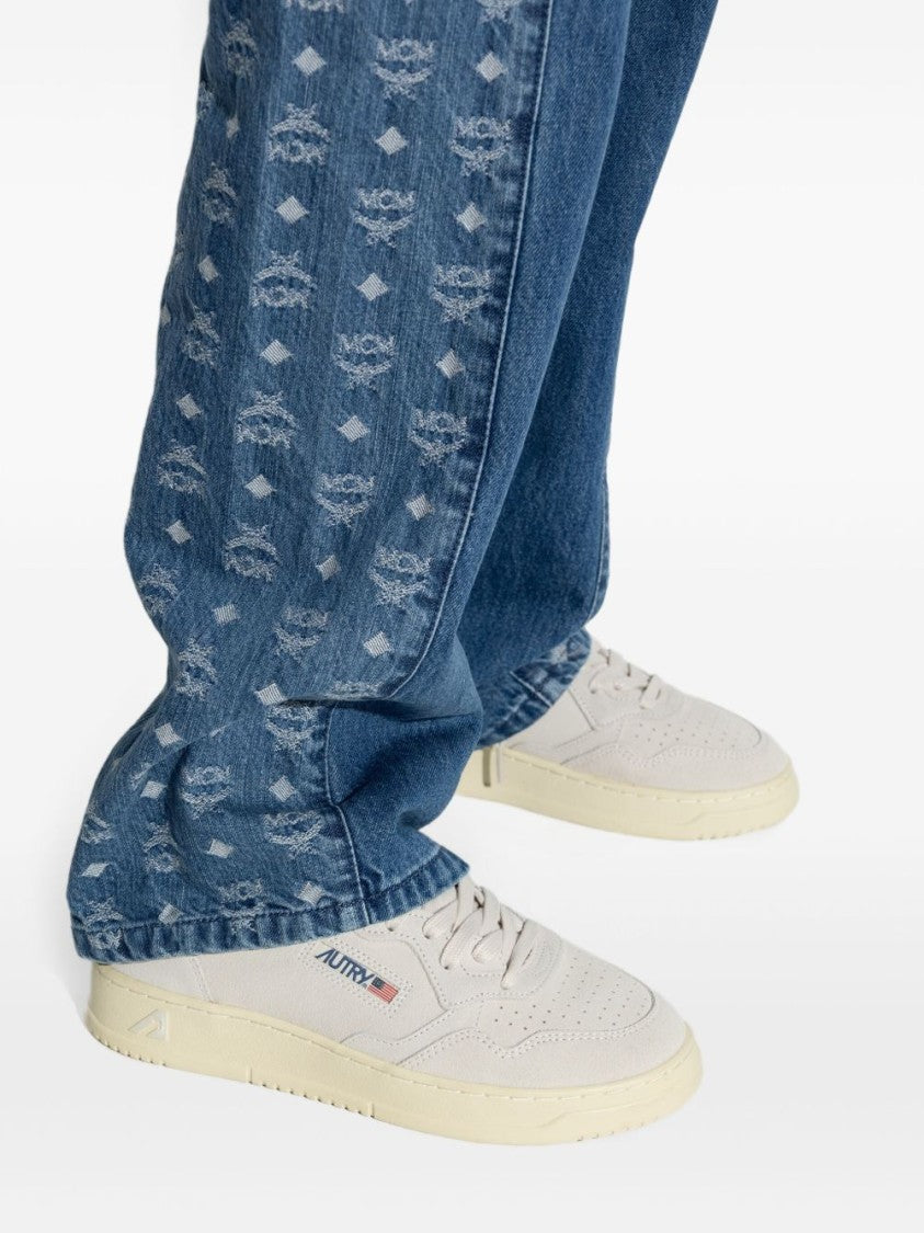 Autry Light Grey Sneakers With Tonal Stitching