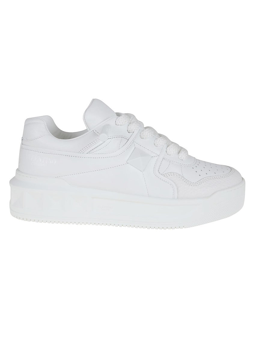 Valentino White Low-Top One Stud Xl Nappa Leather Sneaker
