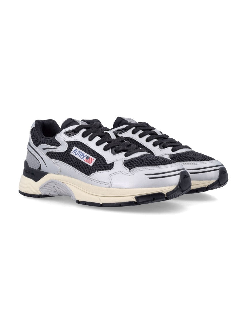 Autry Sleek Black Mesh Sneakers With Light Grey Overlays