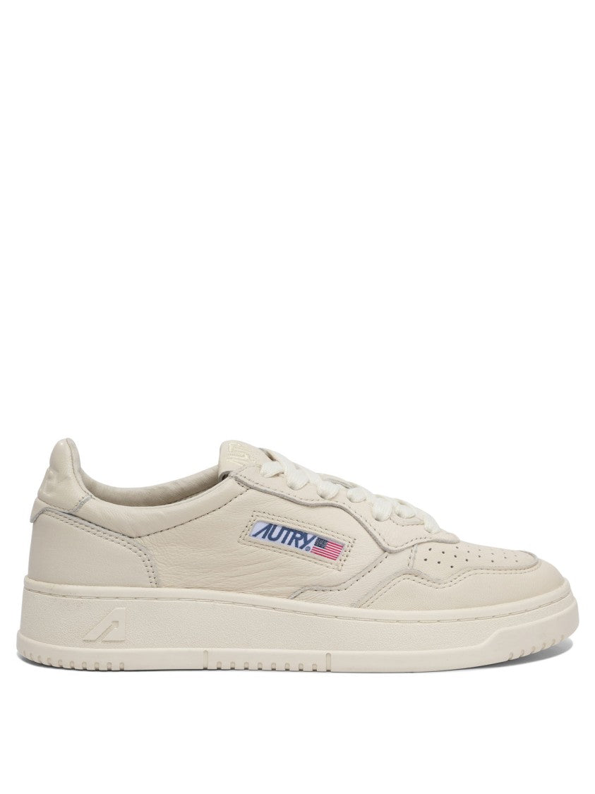 Autry "Medalist Low" Sneakers