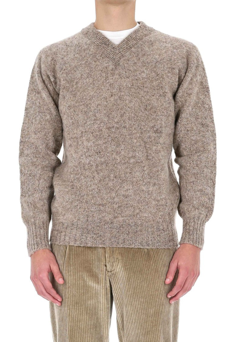 Howlin Shetland Boxy Fit Wool V-Neck Sweater