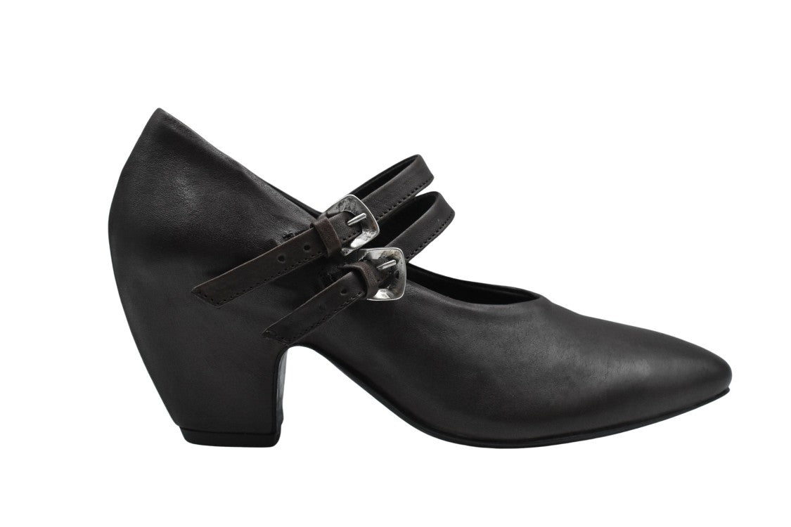 Ernesto Dolani Pointed Toe Black Shoes With Heel
