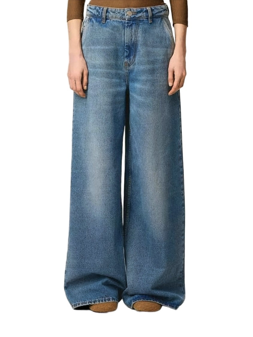 Ami Paris High-Waisted Wide-Leg Denim Pants With Matching Belt