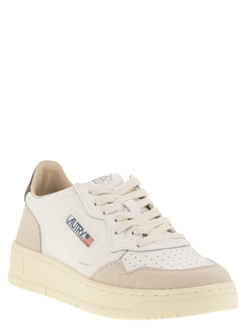 Autry Medalist Low - Leather And Suede Sneakers