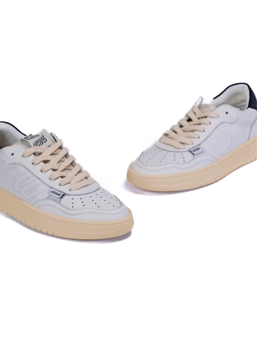 Evenu Minimalist White Leather Low-Top Sneakers With Embossed Detailing