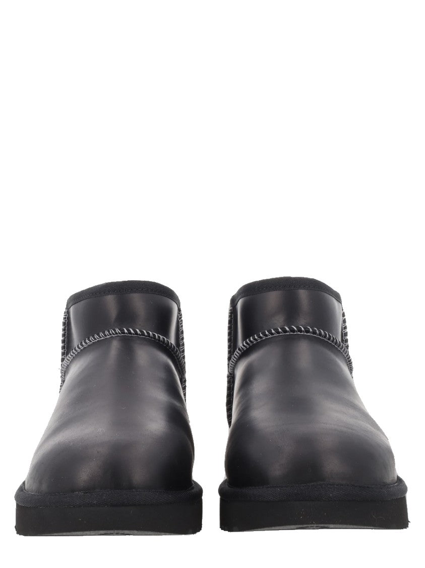 Ugg Matte Black Flats With Rounded Toe And Subtle Stitching