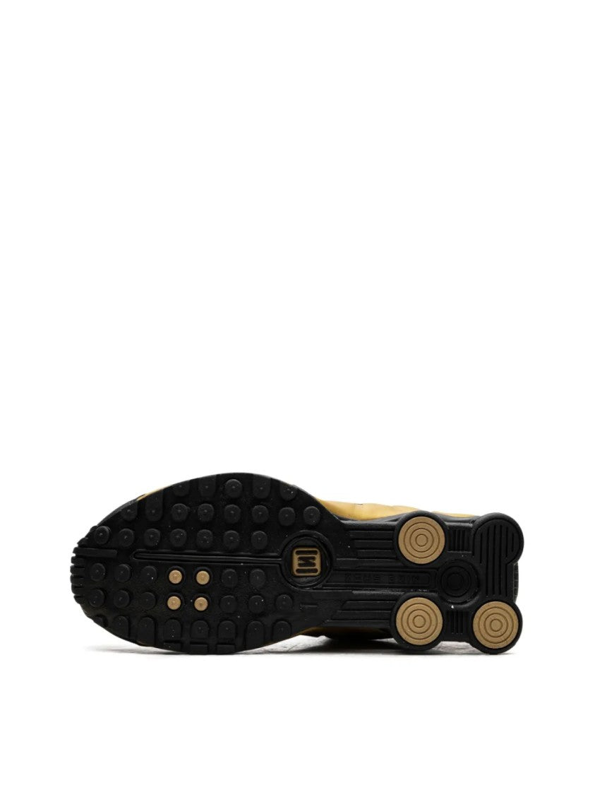 Nike Shox R4 Sneakers