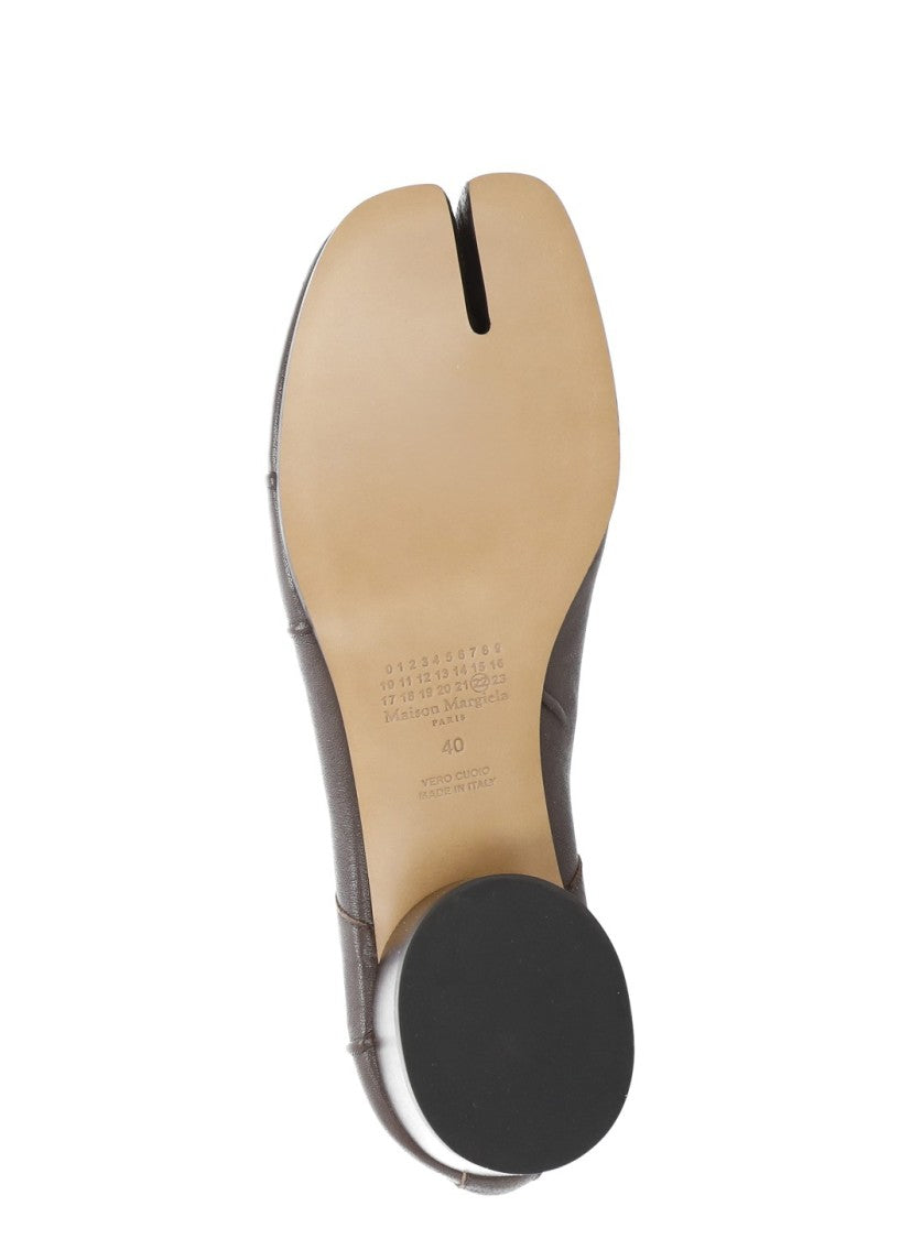 Maison Margiela Brown Tabi Bow Leather Pumps