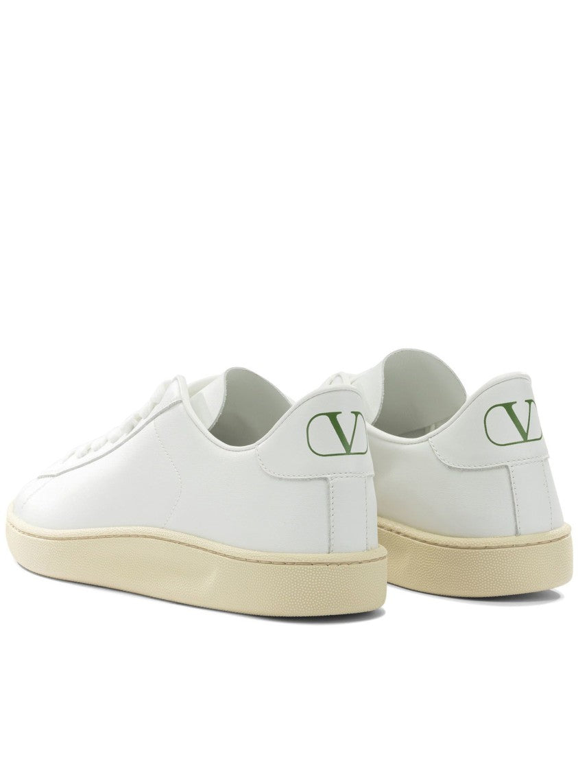 Valentino White Minimalist Smooth Leather Low-Top Sneakers
