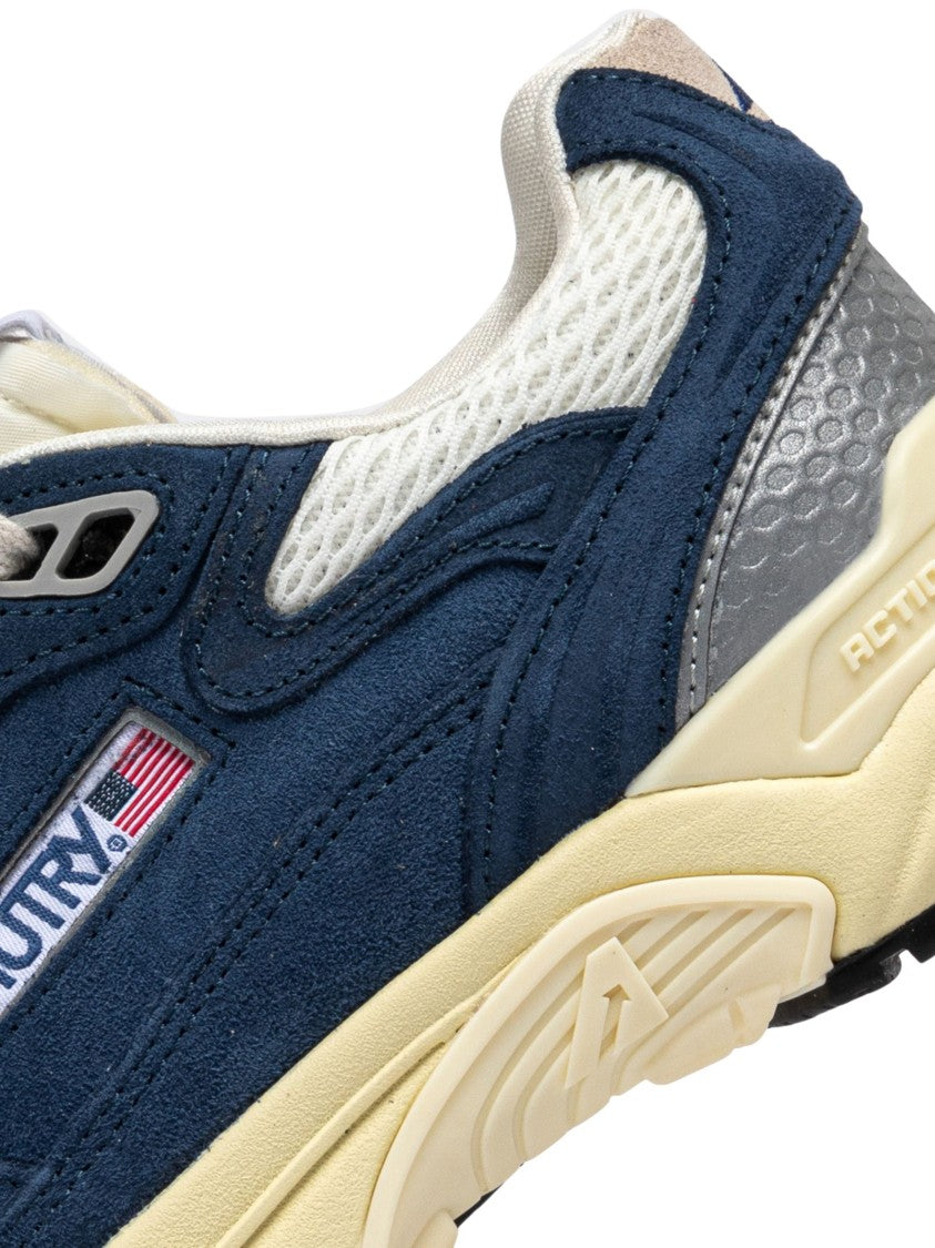 Autry Hyperway Navy Blue Low Sneakers