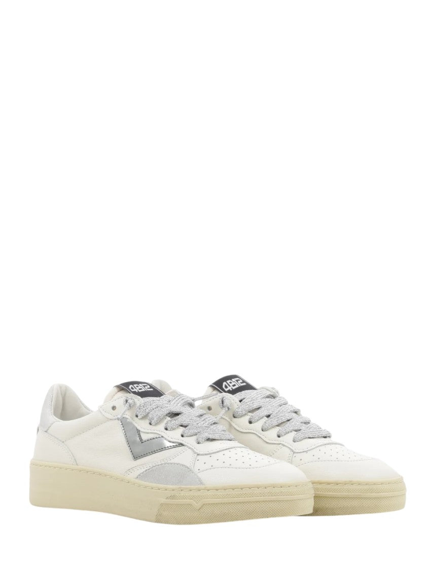 4B12 Low-Top Sneakers Perforated Details Rubber Sole