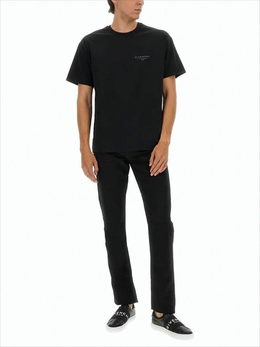 Givenchy Short-Sleeve Black T-Shirt With Subtle Logo Detail