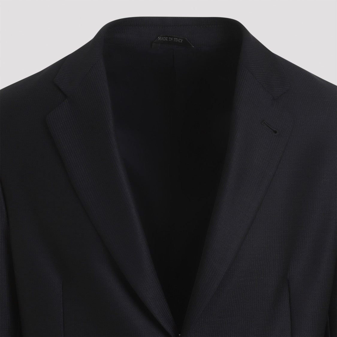 Giorgio Armani Virgin Wool Blazer With Tailored Fit And Elegant Detailing