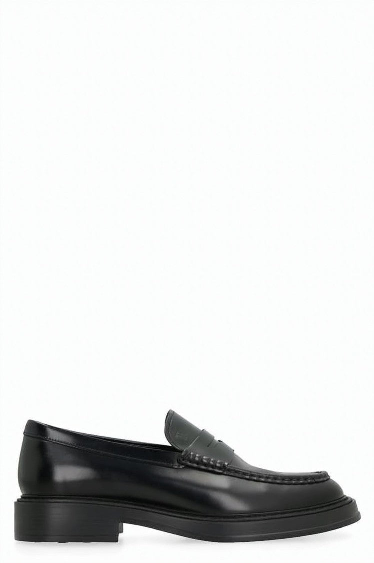 Tod's Classic Black Leather Loafers With Rubber Sole