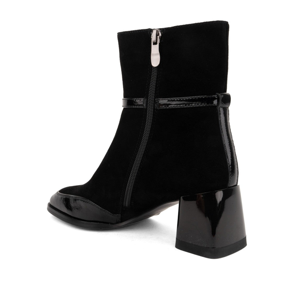 Linda Baumann Black Leather Glossy Detail Boots