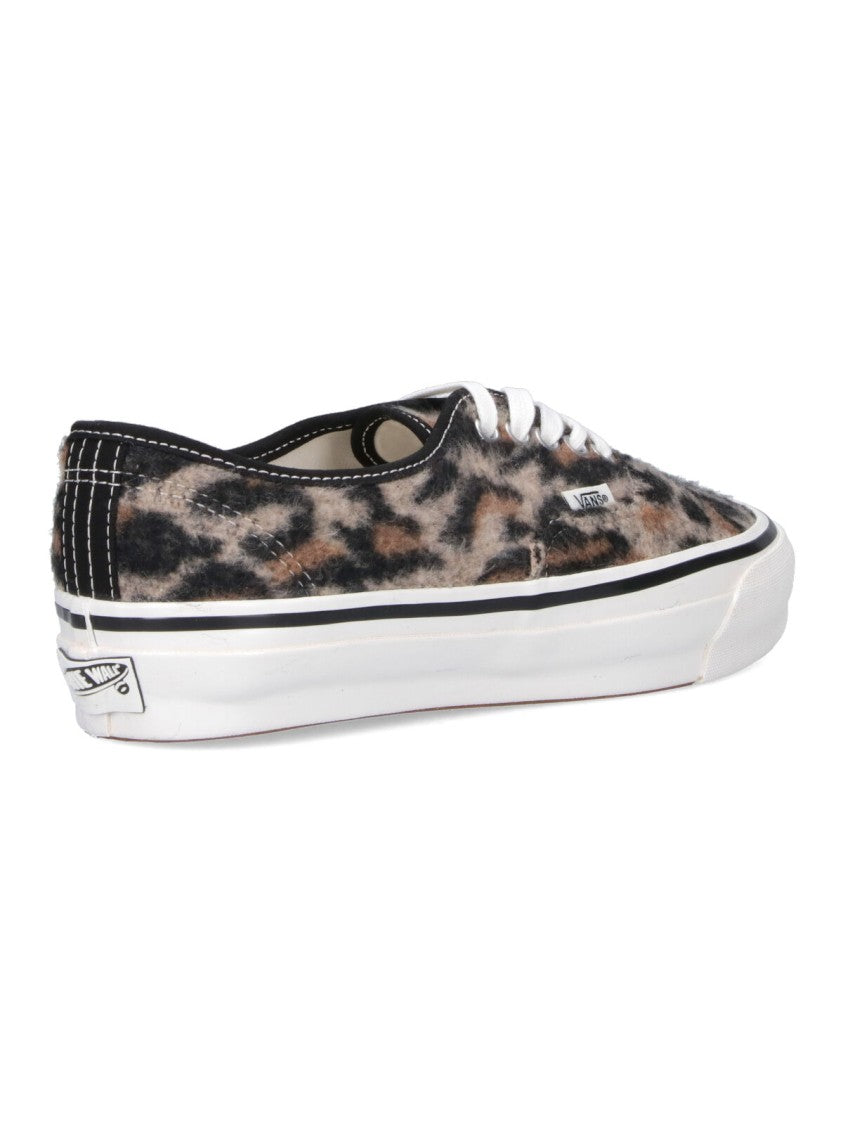 Vans Leopard Print Low-Top Sneakers With Contrast Detailing