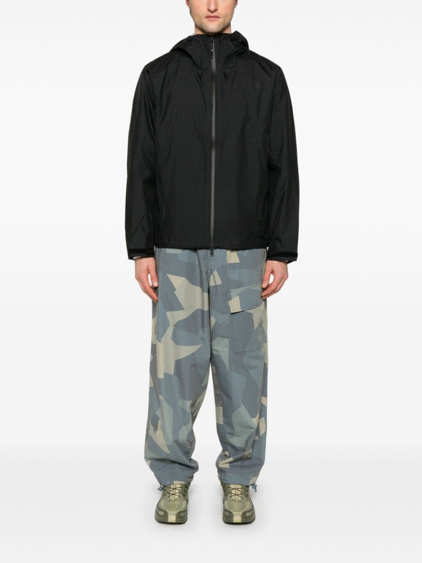 The North Face Nylon-Finish Black Parka With Adjustable Drawstrings