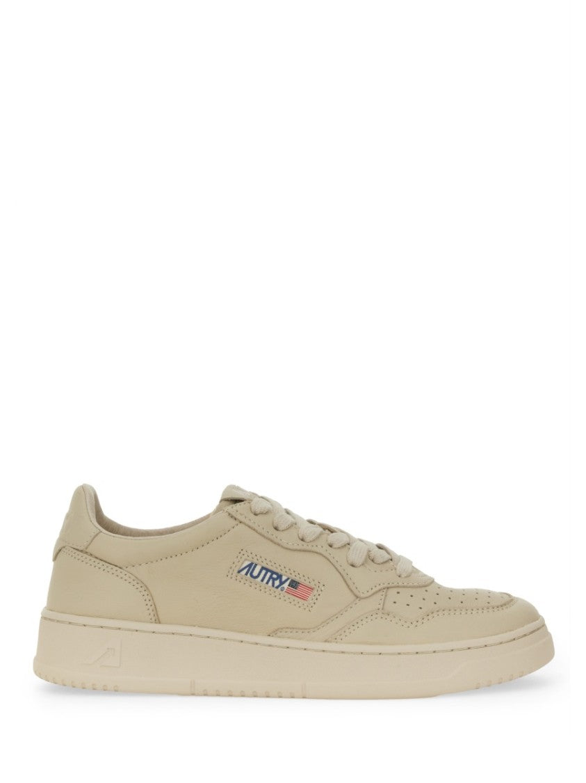 Autry "Medalist Low" Sneaker