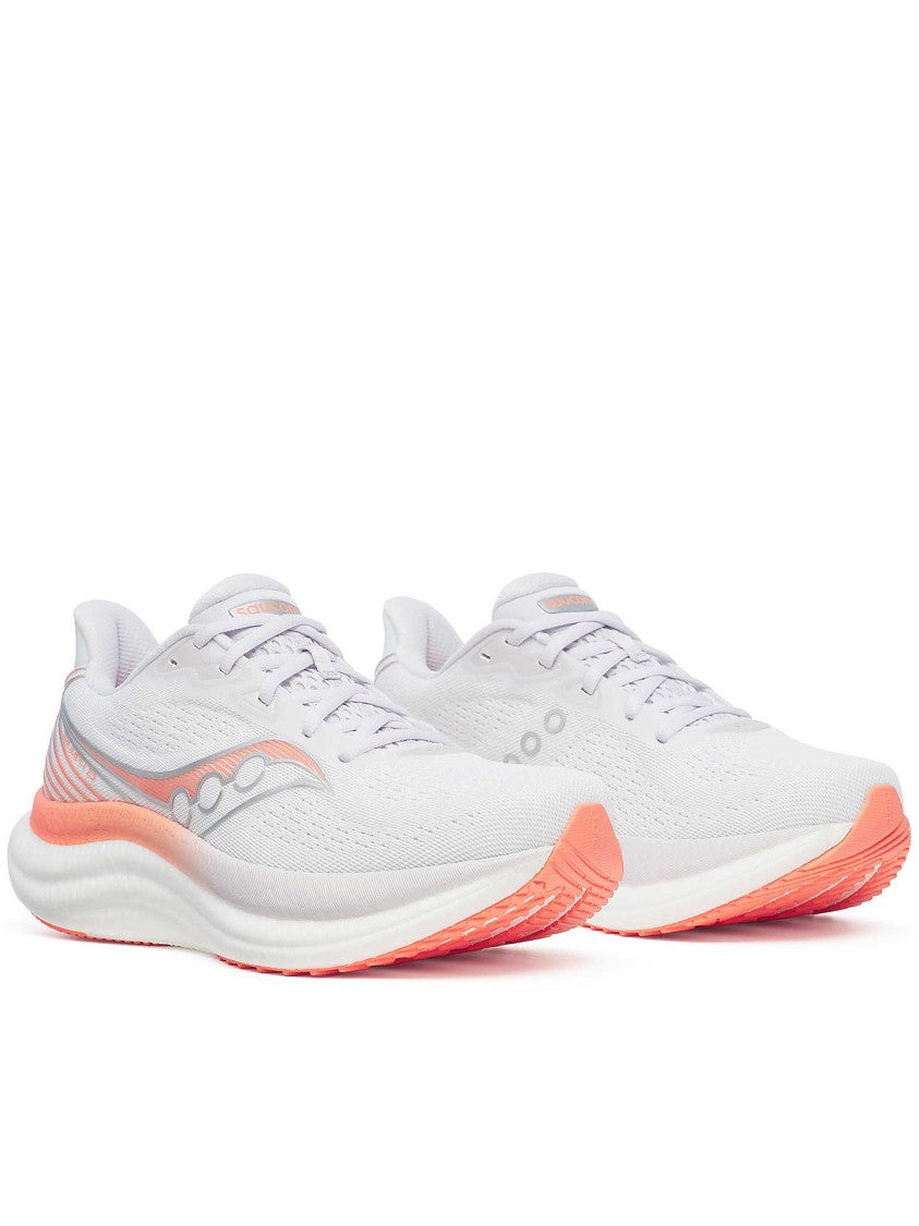 Saucony Ventilated Running Shoes With Cushioned Midsole And Reflective Accents