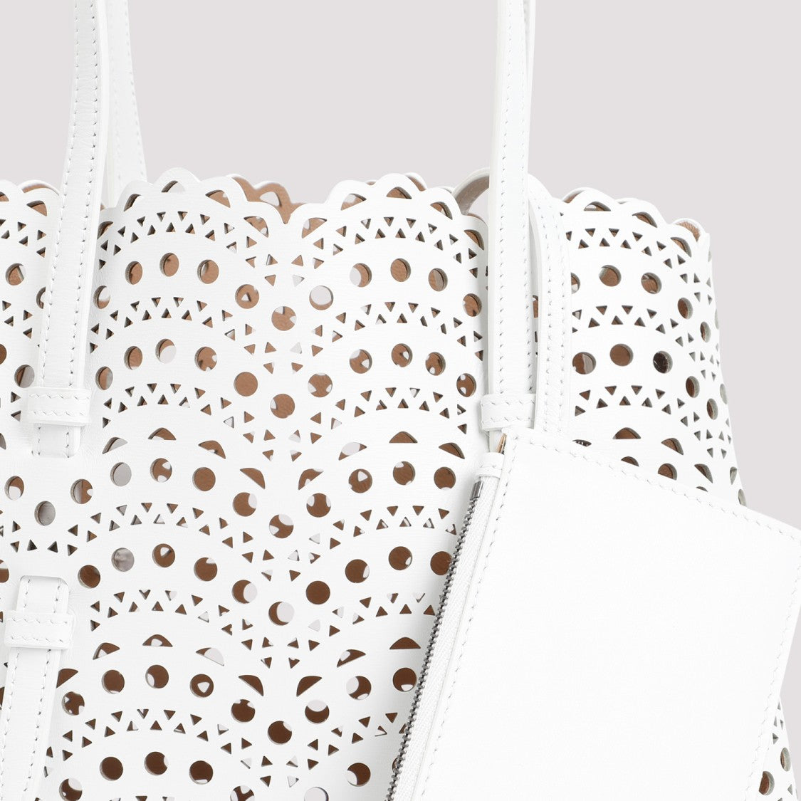 Alaïa Mina 25 Vienne Bag