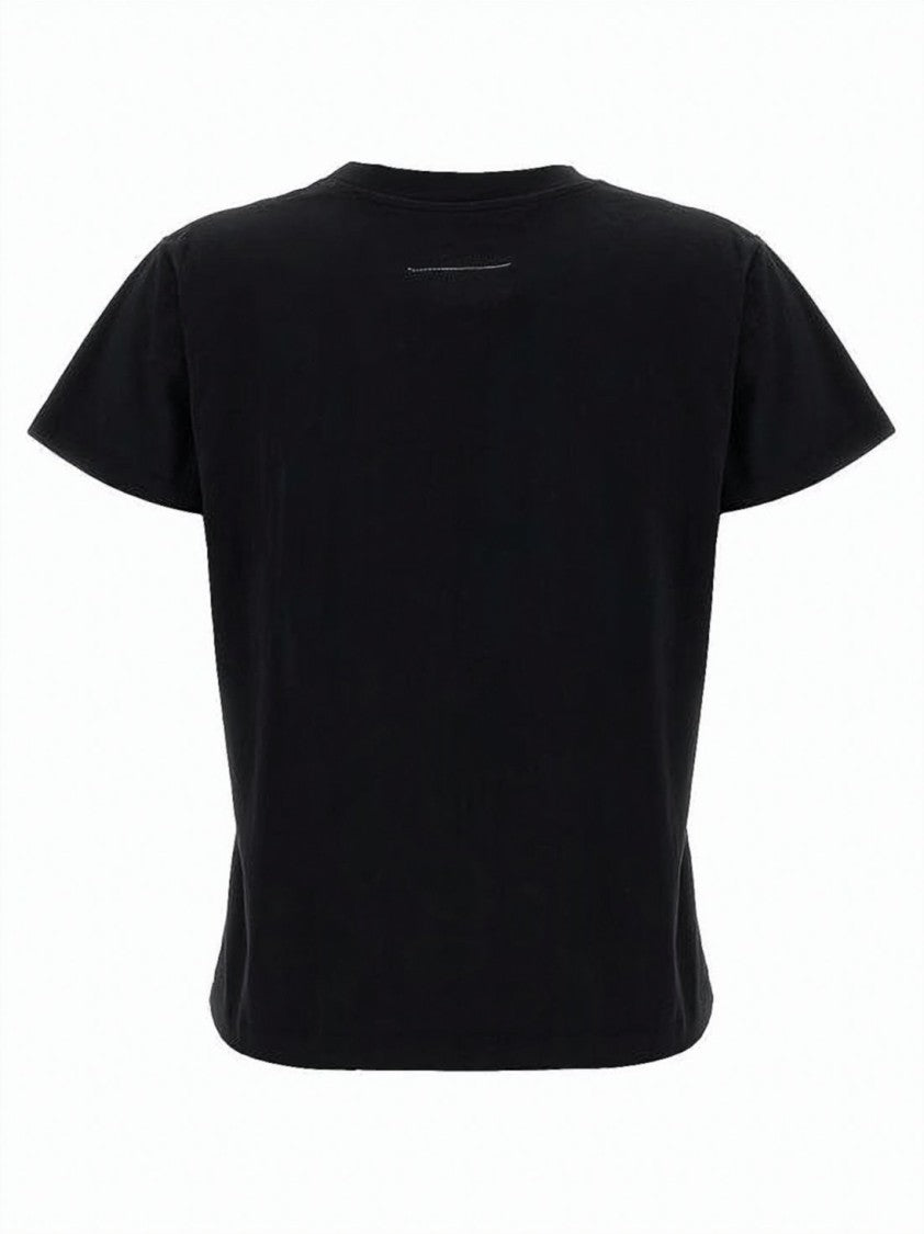 Mm6 By Maison Margiela Cropped Black T-Shirt With Rectangular Label Detail