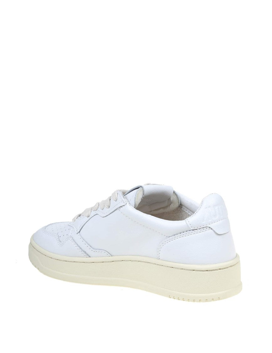 Autry Sneakers In White Leather