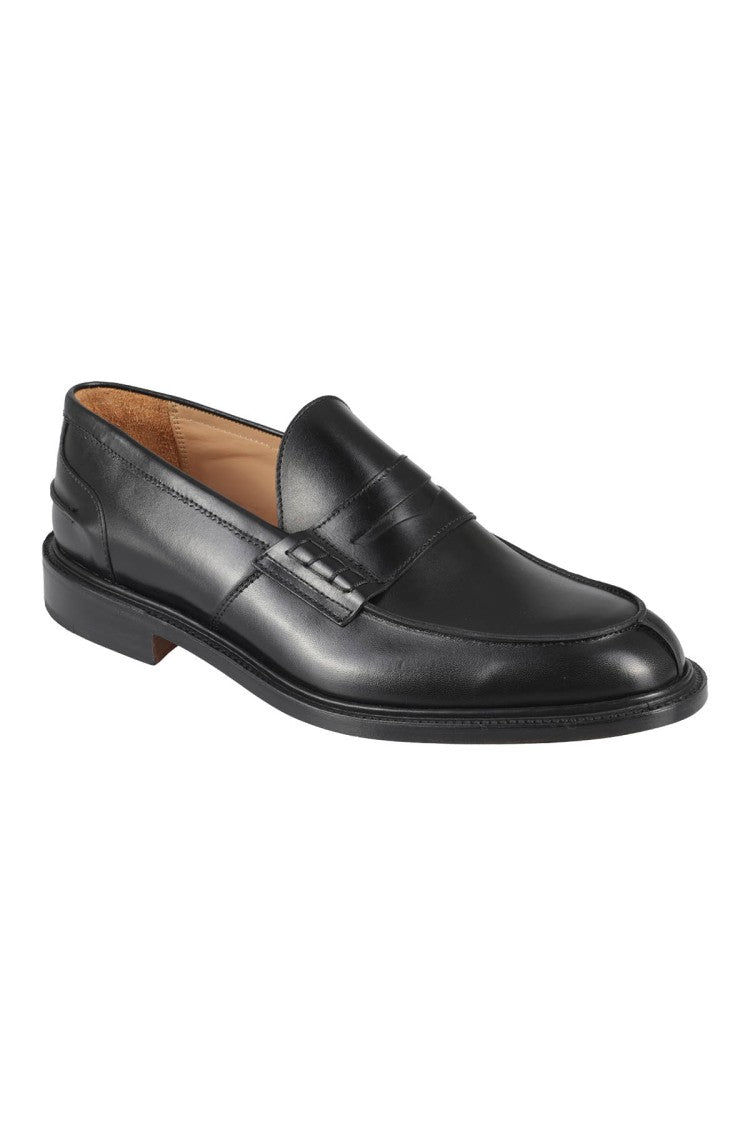 Tricker's Black Leather Moccasin With Pointed Toe Design