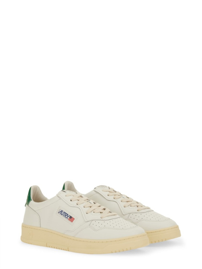 Autry Medalist Low Cow Leather Sneakers