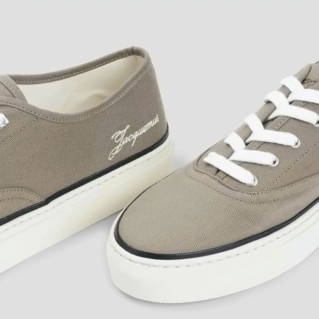 Jacquemus Minimalist Low-Top Sneakers With Embroidered Detail