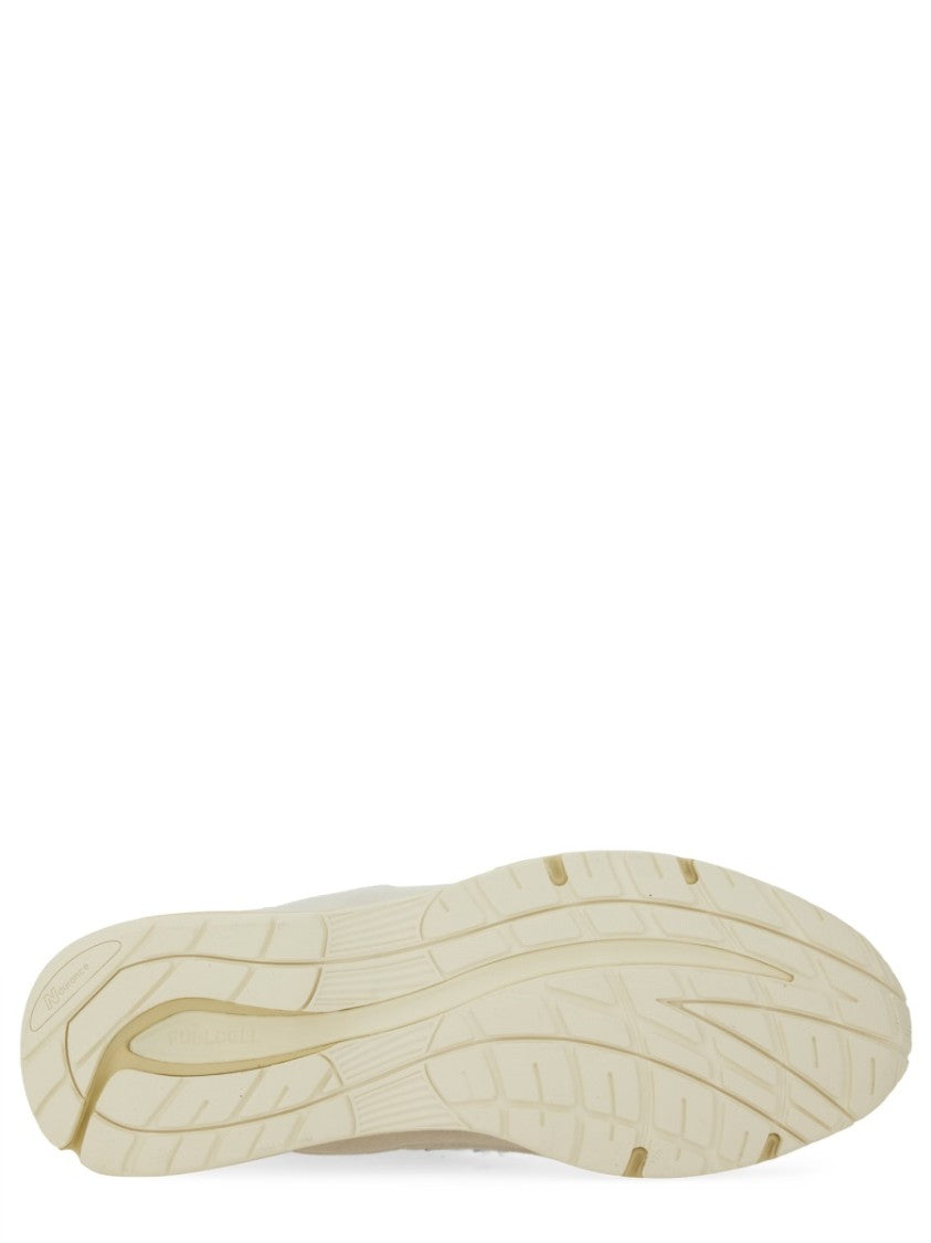 New Balance Sporty Pigskin And Mesh Sneakers With Cushioned Sole