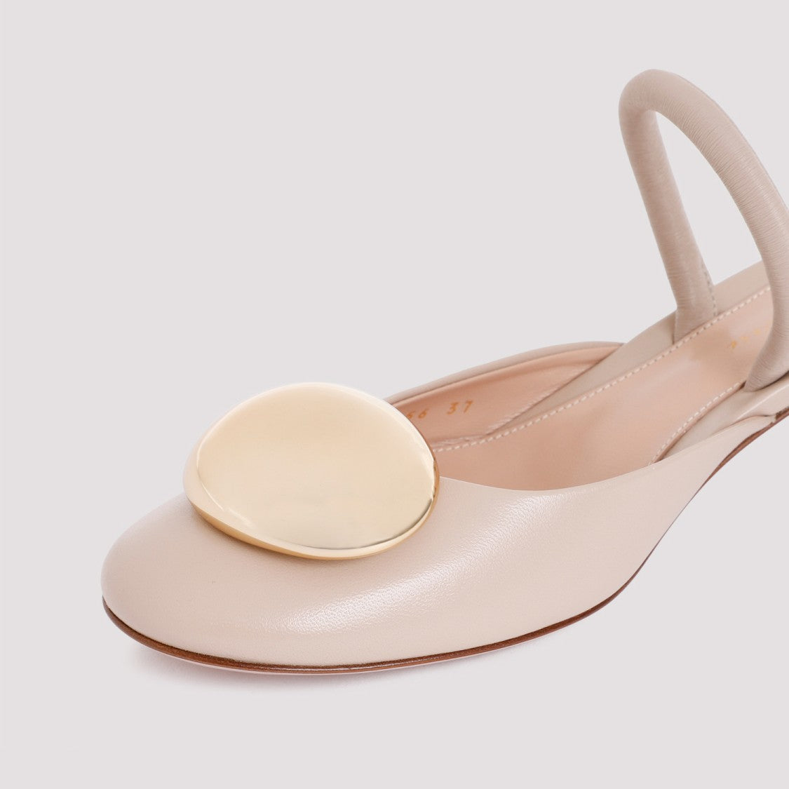 Gianvito Rossi Mousse Beige Nappa Leather Slingback Pump