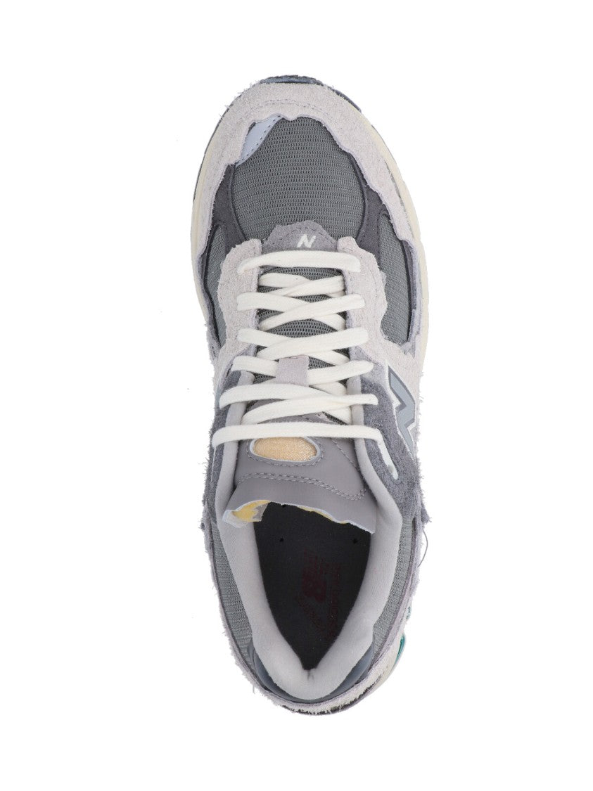 New Balance Classic Low-Top Sneakers With Textured Grey Upper