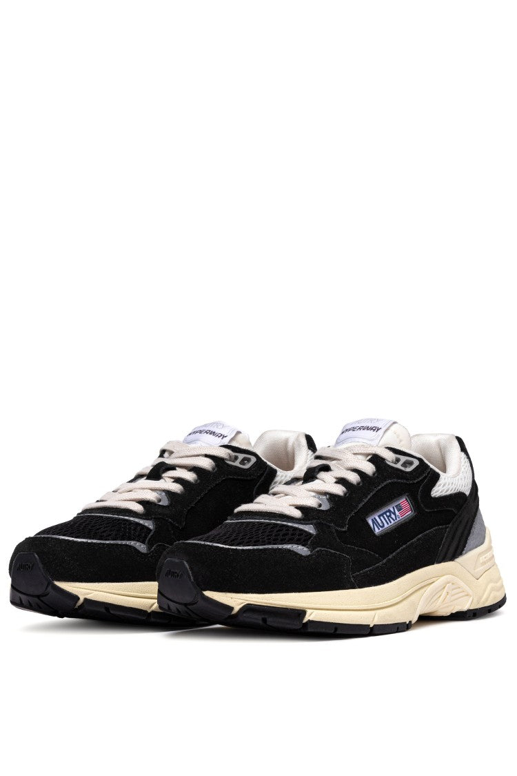 Autry Women’S Hyperway Suede Running Shoes