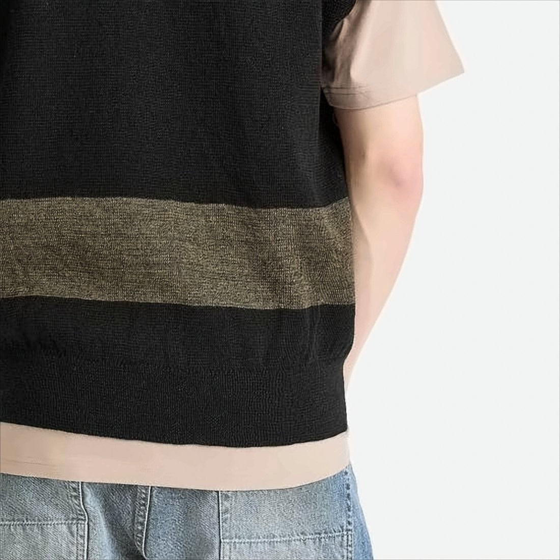 Moschino Sleeveless Knit Vest With Contrasting Stripe Detail