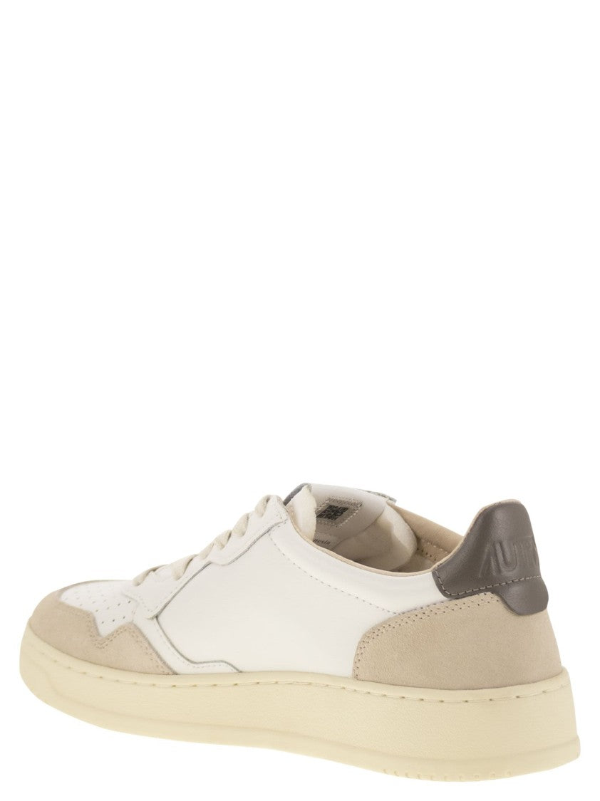 Autry Medalist Low - Leather And Suede Sneakers