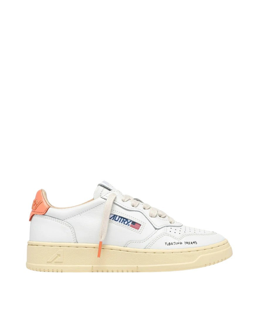 Autry Medalist Low Women’S White/Peach Sneakers
