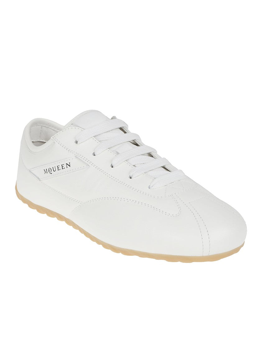 Alexander Mcqueen Rounded Toe White Nappa Leather Sneakers With Contrast Panel