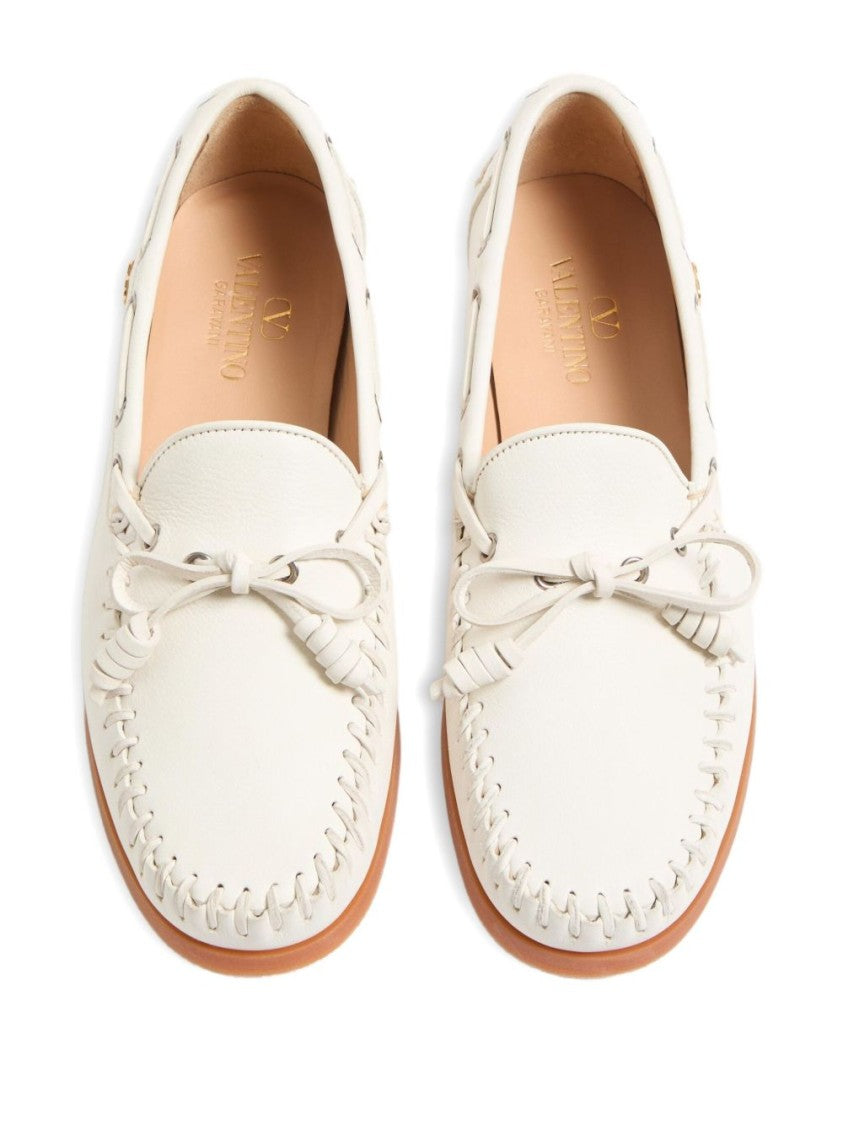 Valentino Garavani Moccasin Design Flat Shoes With Bow Detail