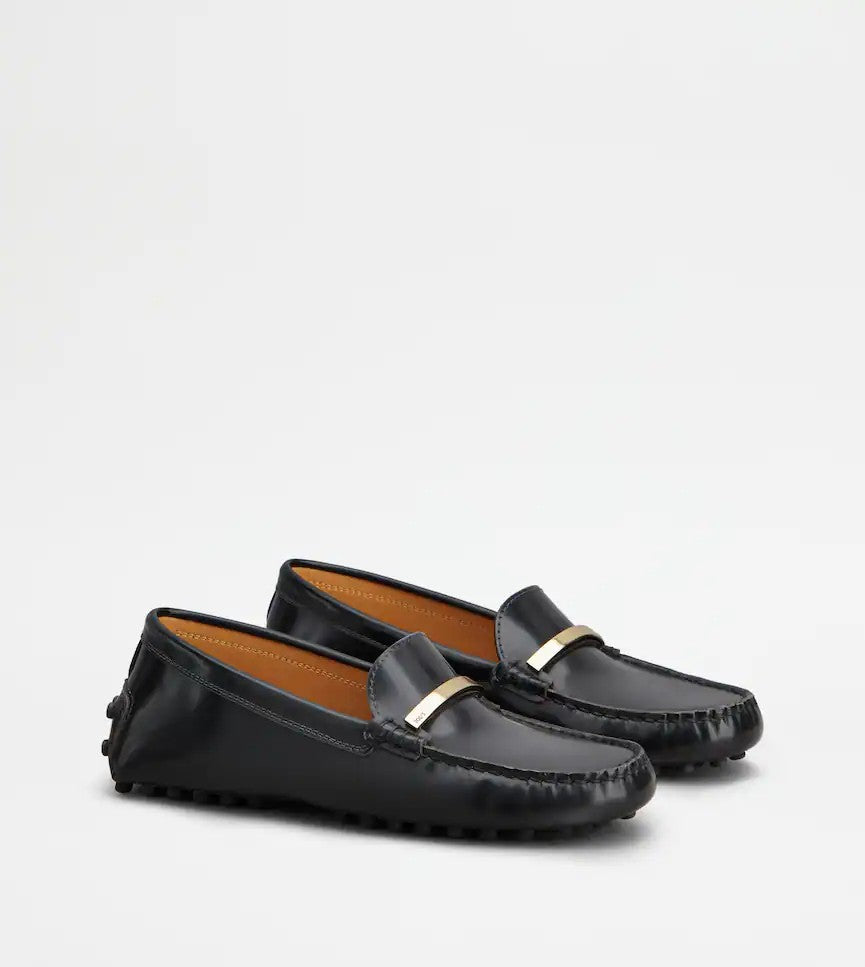 Tod's Polished Calfskin Moccasins With Metallic Bar Accent