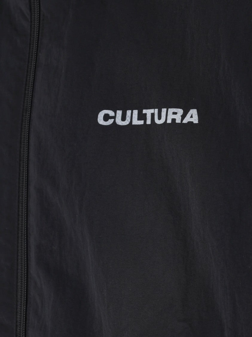 Cultura Minimalist Black Jacket With Fitted Silhouette