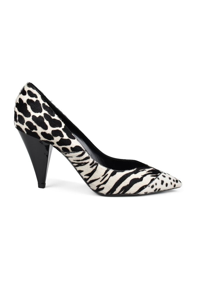 Saint Laurent Pointed-Toe Pumps In Foal Leather