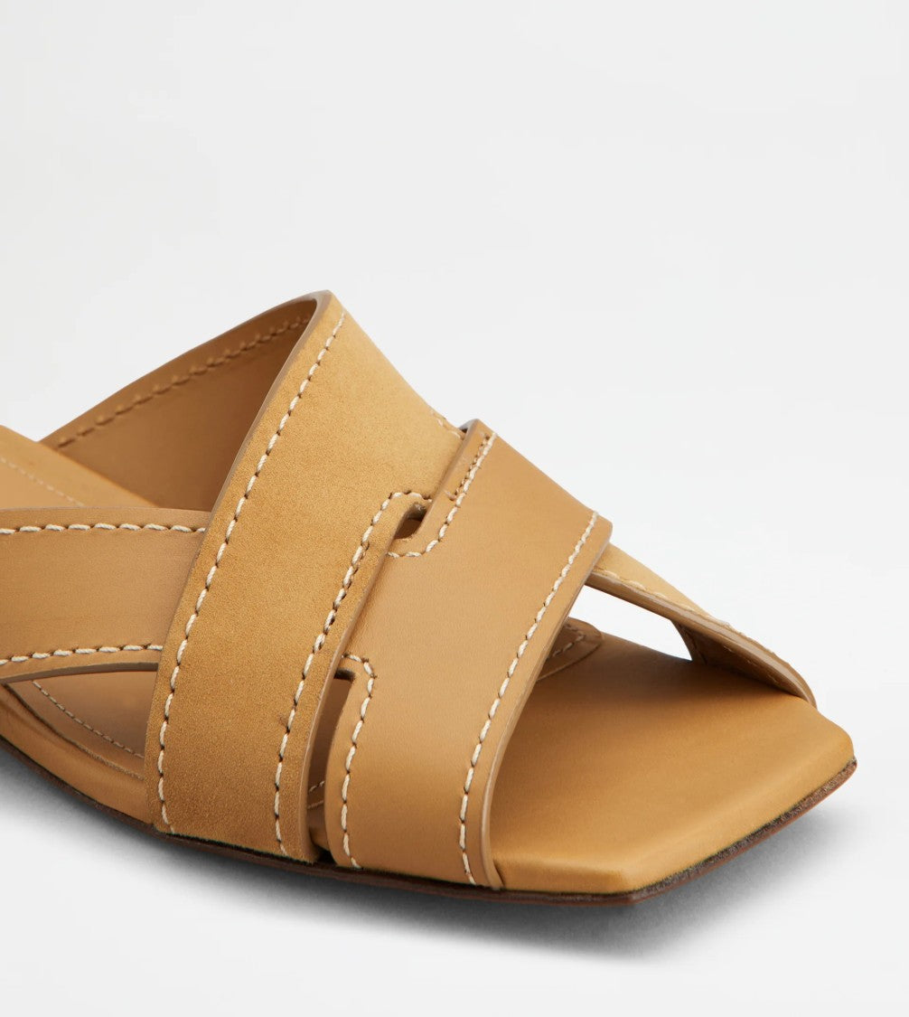 Tod's Sand.Cuoio Flat 99L Strap Sandals