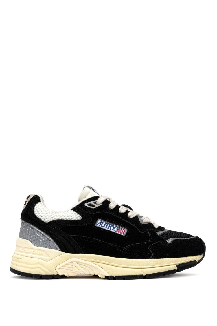 Autry Women’S Hyperway Suede Running Shoes