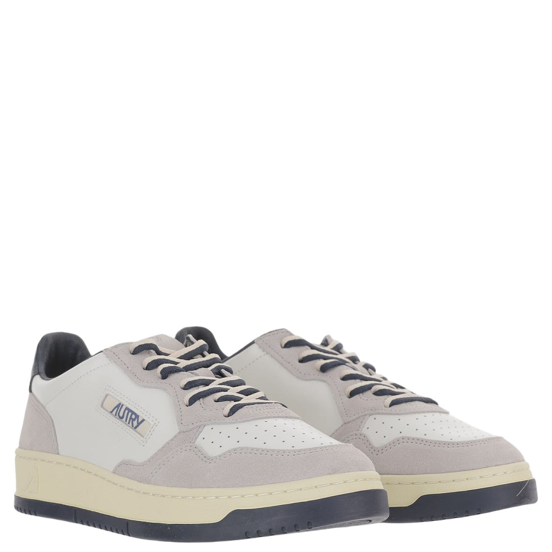 Autry Medalist Low Leather Sneakers