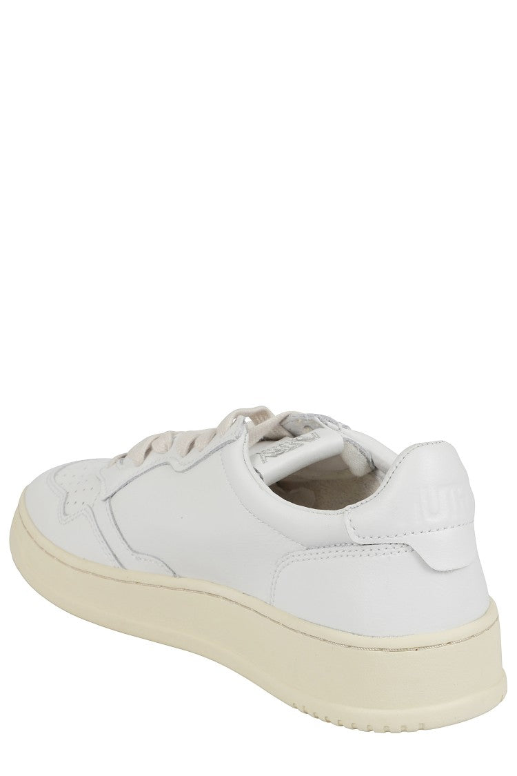 Autry Medalist White Leather Low-Top Sneakers